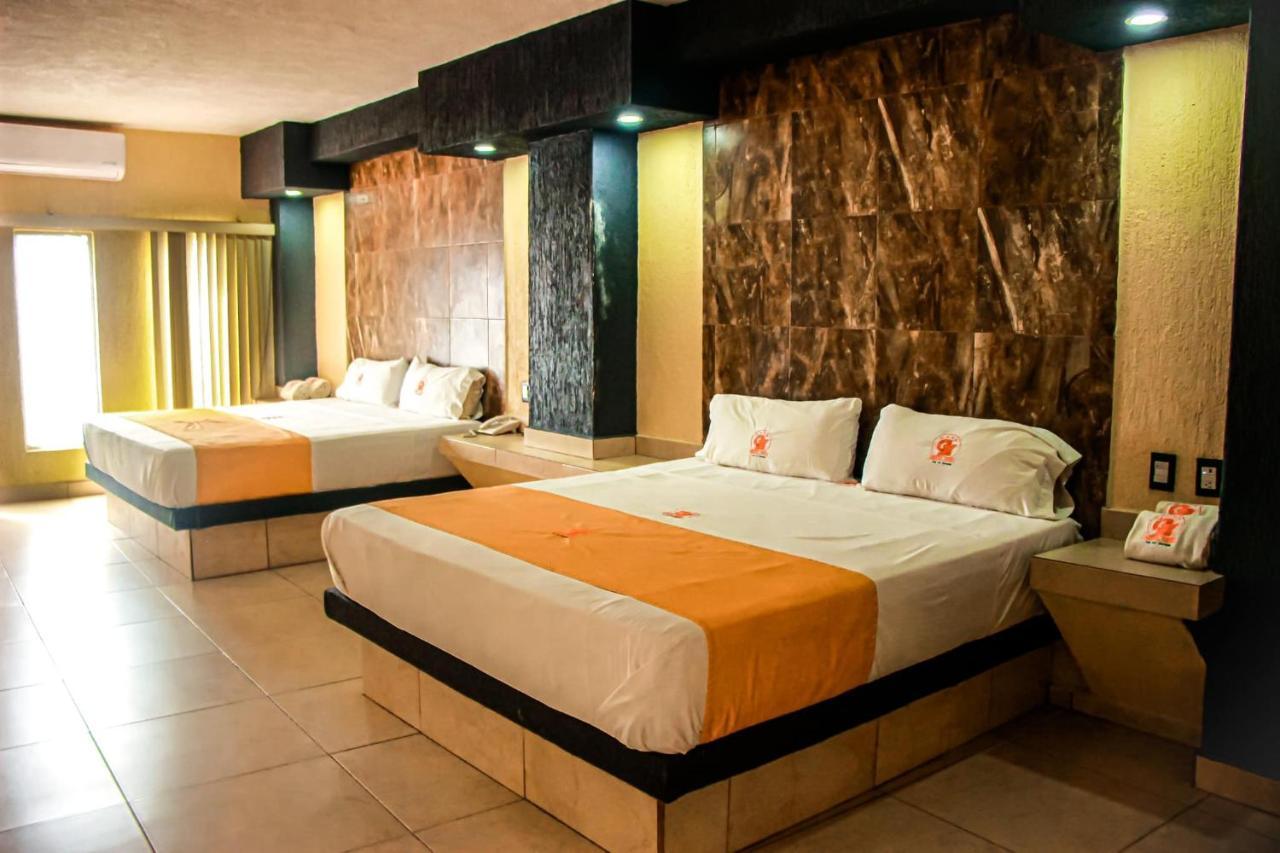 Hotel Gina Tecomán Exterior foto